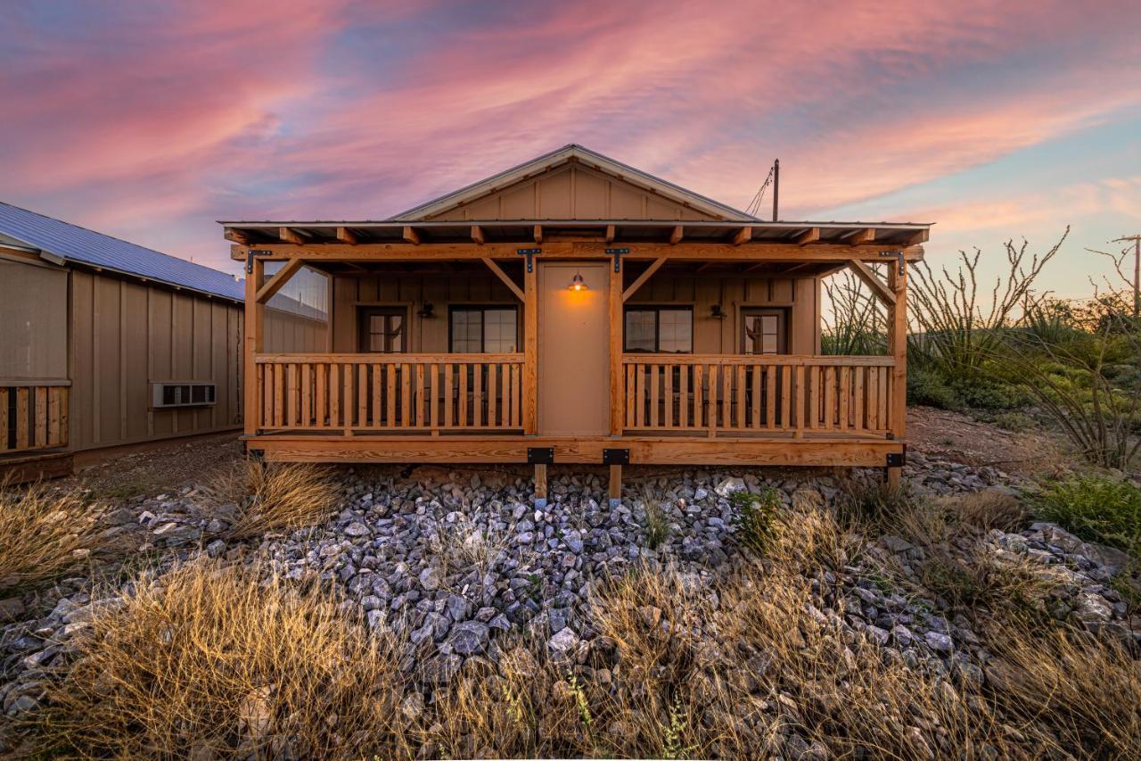 -Pet Friendly- Miners Cabin #5 -Two Double Beds - Private Balcony Тумбстоун Екстериор снимка