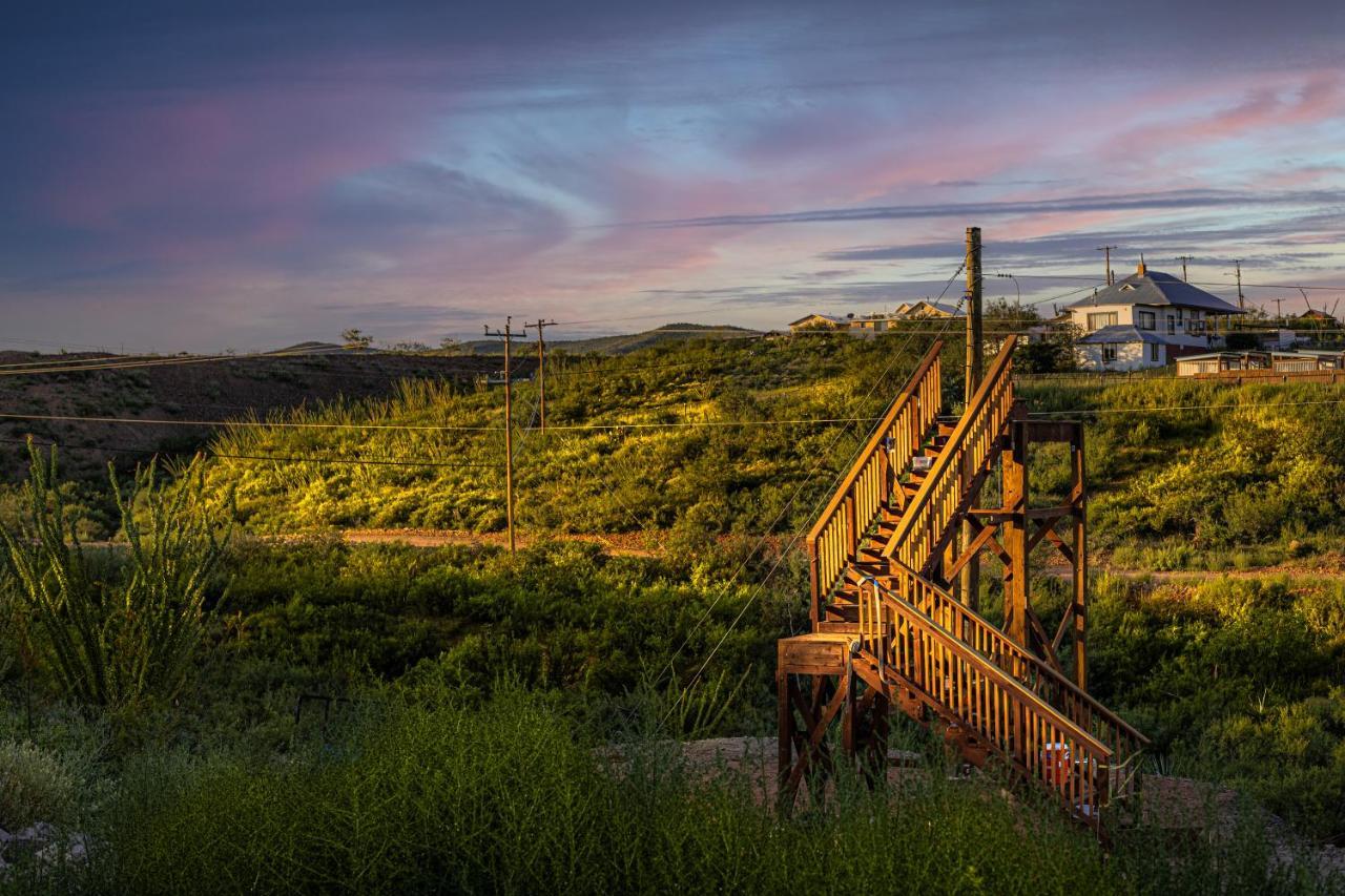 -Pet Friendly- Miners Cabin #5 -Two Double Beds - Private Balcony Тумбстоун Екстериор снимка