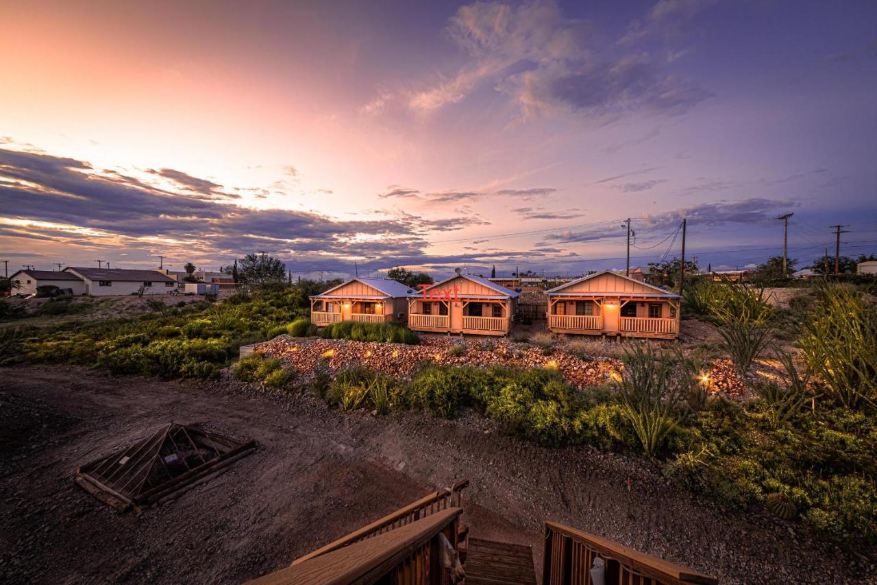 -Pet Friendly- Miners Cabin #5 -Two Double Beds - Private Balcony Тумбстоун Екстериор снимка