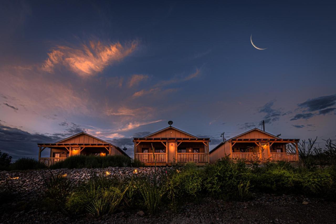 -Pet Friendly- Miners Cabin #5 -Two Double Beds - Private Balcony Тумбстоун Екстериор снимка